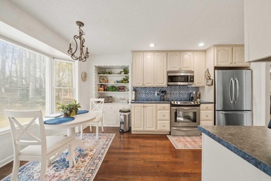 A nice solid home on a shady lot and relaxing environment. You - photo 8
