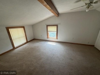 Very nice family home with 3 bedrooms and 2 baths. Additional - photo 13