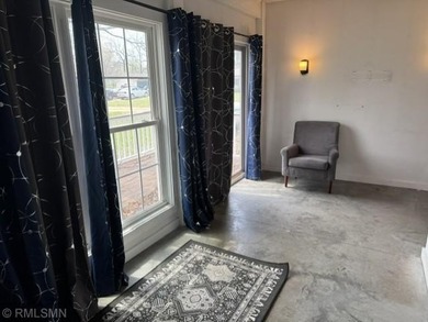Very nice family home with 3 bedrooms and 2 baths. Additional - photo 17