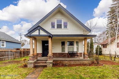 Lake Home For Sale in Coeur d Alene, Idaho