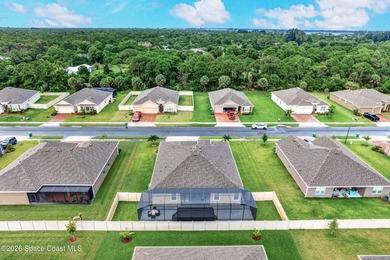 Stunning updated 4/3/3 home has 2,324 sq. ft. of modern comfort - photo 43