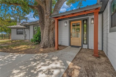 PASTURES, PONDS &amp; PRIVACY: Located between Dallas, Houston &amp;