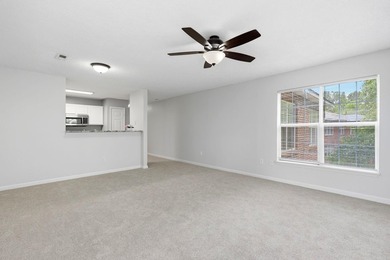 Welcome to Club Villa at Baytree, where quiet comfort and - photo 9