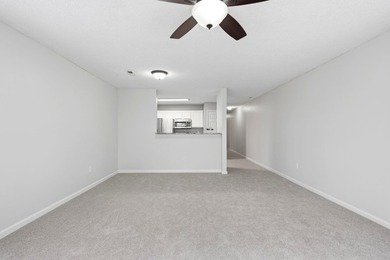 Welcome to Club Villa at Baytree, where quiet comfort and - photo 10
