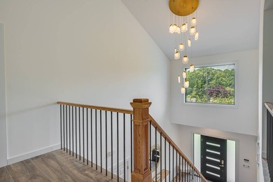 Perfectly located south of the highway in East Quogue and just a - photo 19