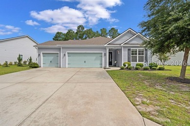 Skip the new build process with this one-level Litchfield model - photo 1