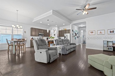 Skip the new build process with this one-level Litchfield model - photo 8