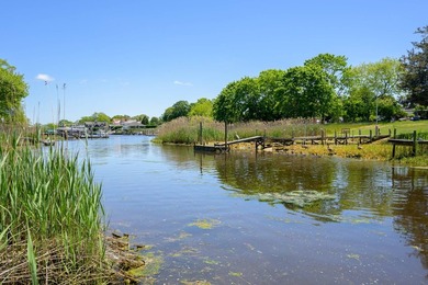 Perfectly located south of the highway in East Quogue and just a - photo 30
