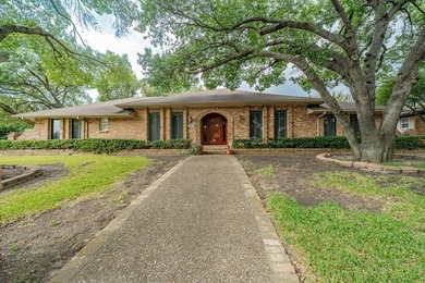 (private lake, pond, creek) Home For Sale in Dallas Texas