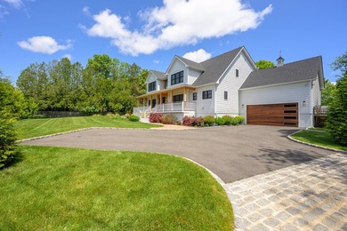 Perfectly located south of the highway in East Quogue and just a - photo 31