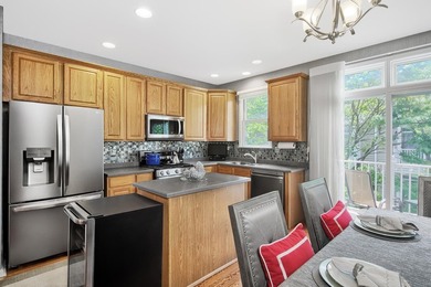 Exceptional Essex style home. Original owner; impeccably - photo 3