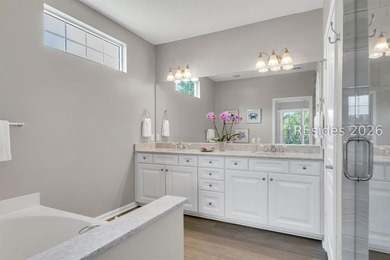 Beautifully maintained Dogwood model situated on a .25-acre lot - photo 8