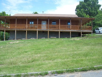 1.28-Ac. Lot, (Log Siding) House, 3-Bedrooms, 2 1/2 Bath, Living - photo 1