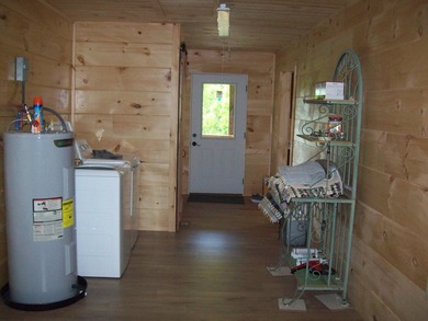 1.28-Ac. Lot, (Log Siding) House, 3-Bedrooms, 2 1/2 Bath, Living - photo 8