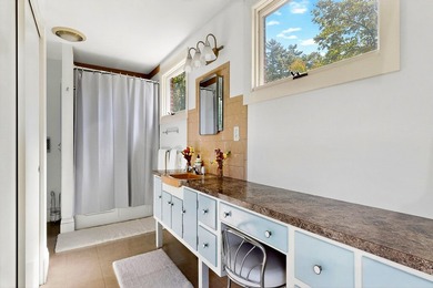Looking for single level living in the heart of Falmouth? Look - photo 21