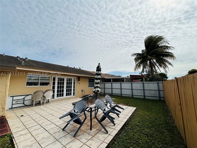 Welcome to this beautiful townhouse with 3 bedrooms and 2 - photo 30