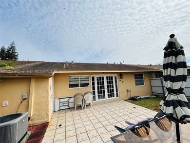 Welcome to this beautiful townhouse with 3 bedrooms and 2 - photo 31