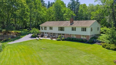 Looking for single level living in the heart of Falmouth? Look - photo 35