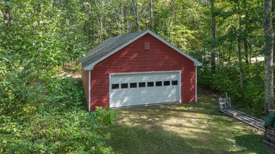 Looking for single level living in the heart of Falmouth? Look - photo 37