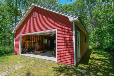 Looking for single level living in the heart of Falmouth? Look - photo 38
