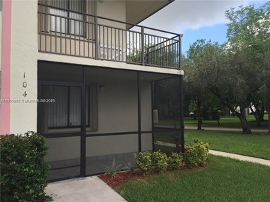 Weston Lakes Area Condo Sale Pending in Weston Florida