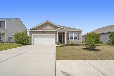 Welcome to easy, low-maintenance living in this beautifully - photo 1