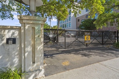 Experience the ultimate in modern luxury at 517 King Street Unit - photo 7