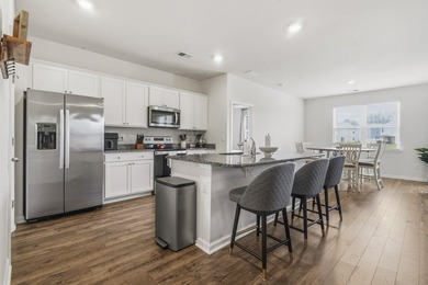 Welcome to easy, low-maintenance living in this beautifully - photo 10
