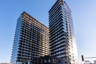 Stunning 1-bedroom, 1-bathroom condo located in the prestigious - photo 1