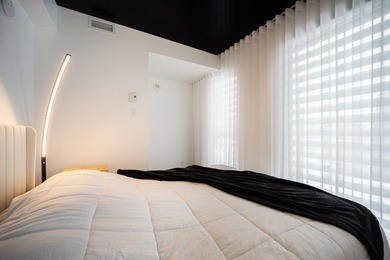 Stunning 1-bedroom, 1-bathroom condo located in the prestigious - photo 10