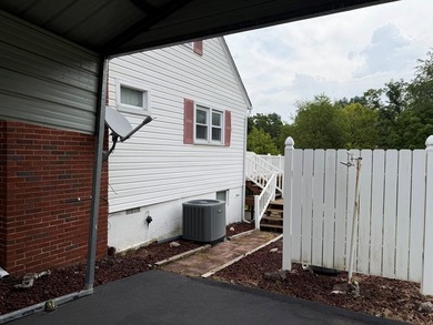Charming updated traditional style home conveniently located in - photo 17