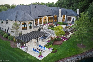 Welcome to one of the most extraordinary luxury estates ever - photo 24