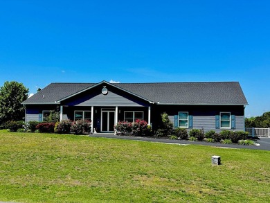 Welcome to East Tennessee living at its finest! This beautifully - photo 1