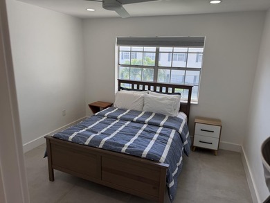Located in the heart of Boca Raton, this newly rennovated - photo 4