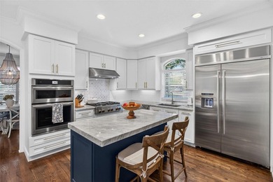 Nestled on a desirable corner lot in the highly sought-after - photo 9