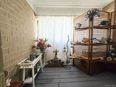 Welcome to The Sanford Tower Condominium. Excellent duplex - photo 6