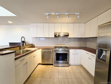 Welcome to The Sanford Tower Condominium. Excellent duplex - photo 10