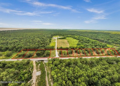 Lot #5. Don't miss this incredible opportunity in the heart of - photo 11