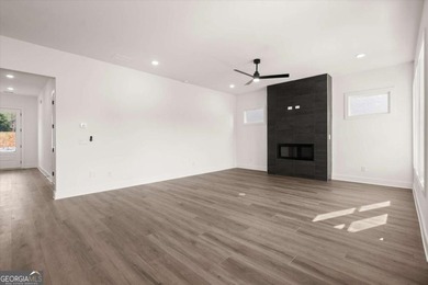 The Emery Contemporary offers luxury, flexibility, and - photo 5