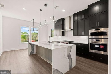 The Emery Contemporary offers luxury, flexibility, and - photo 9