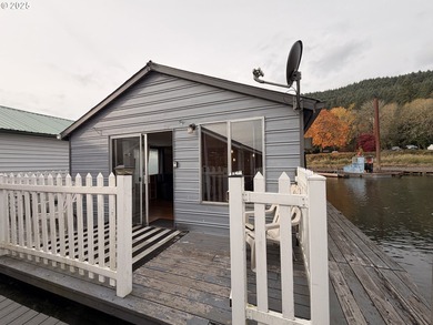 Willamette River - Multnomah County Condo For Sale in Portland Oregon