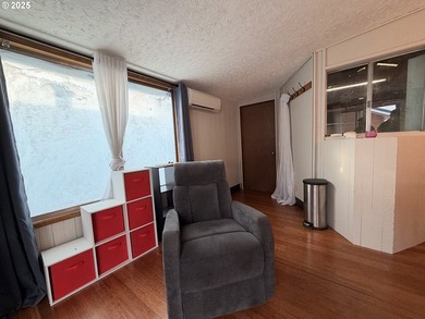 *NO RENTALS ALLOWED, CASH ONLY** NO HOA, MONTHLY DUES ARE FOR - photo 9