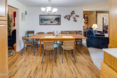 Nice one level coastal home updated in 2012 and additional - photo 17
