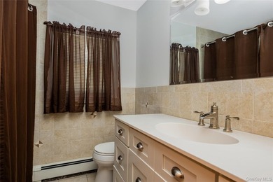 Large cape, 3 bedrooms, 2 full baths, Living room with fireplace - photo 7