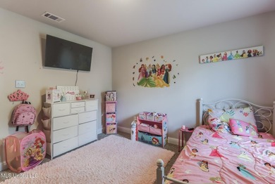 Welcome to the Flora floorplan, a thoughtfully designed - photo 18