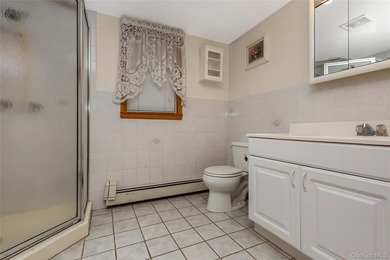 Large cape, 3 bedrooms, 2 full baths, Living room with fireplace - photo 8