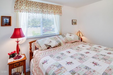 Nice one level coastal home updated in 2012 and additional - photo 37