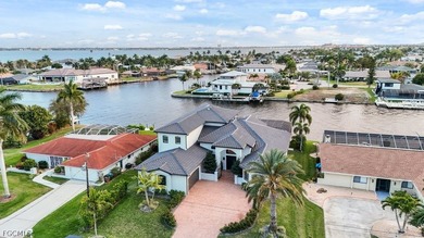 Caloosahatchee River Home For Sale in Cape Coral Florida