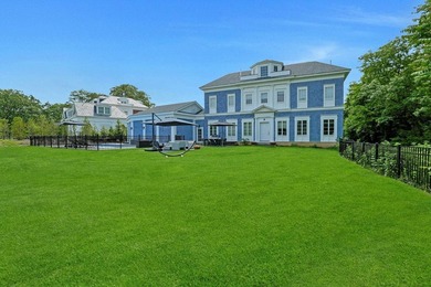 Spacious & Bright 8-Bd. Shingle-Style Mansion with Swimming Pool - photo 10
