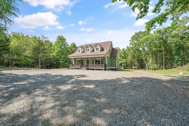 Discover your dream lakeside escape in this beautifully - photo 4